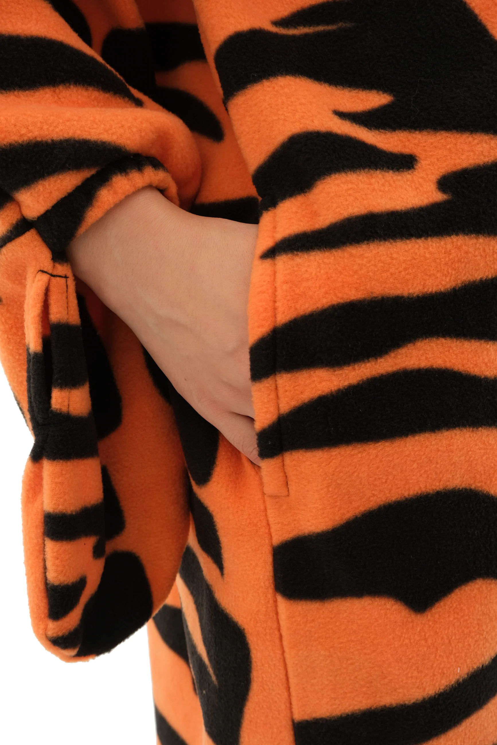 AA Milne’s Tigger Kigurumi - Image 4